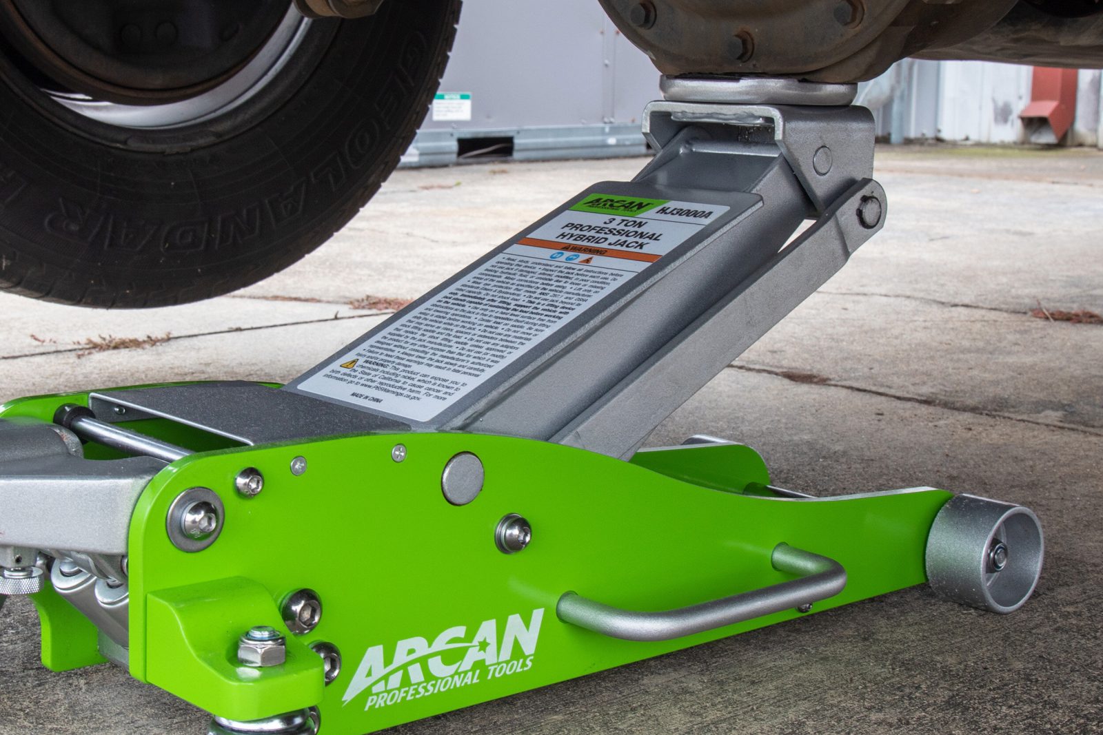 5 Arcan Floor Jack Review - Which Is Better - Truck Auto Guide